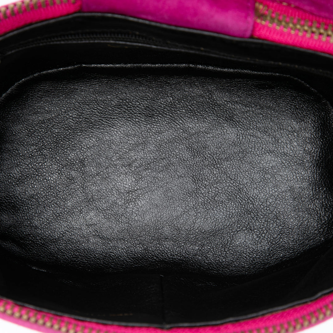 Chanel Matelassé Pompon Vanity Violet – vue 4 – GABY PARIS