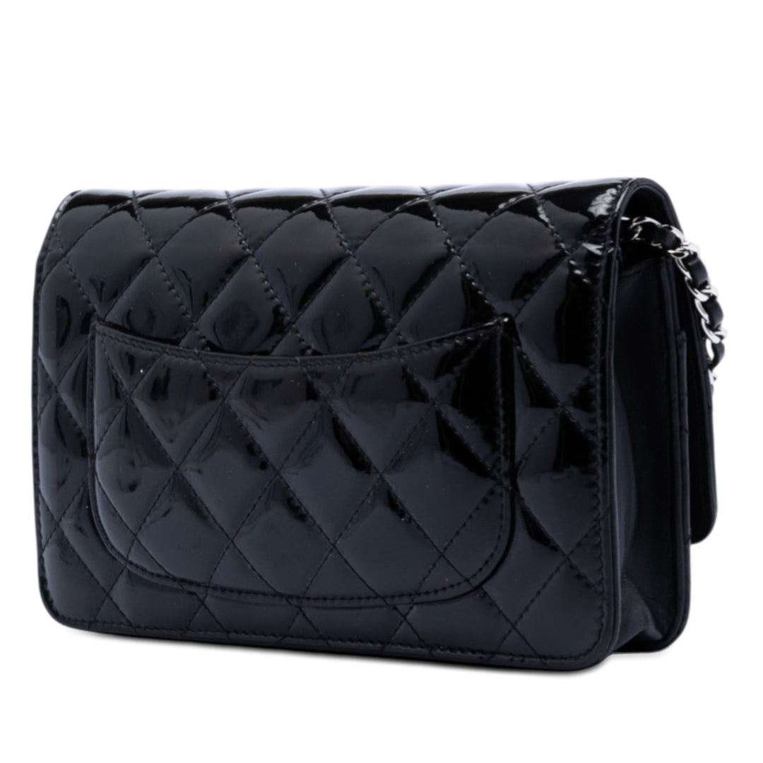 Chanel CC Matelassé Cuir verni Wallet on Chain