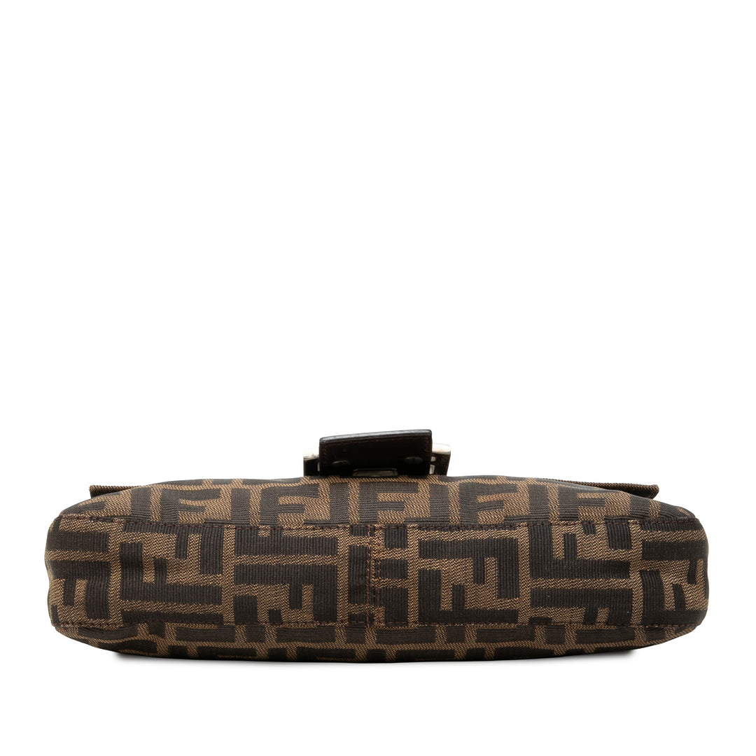 Fendi Zucca Baguette Marron – vue 3 – GABY PARIS
