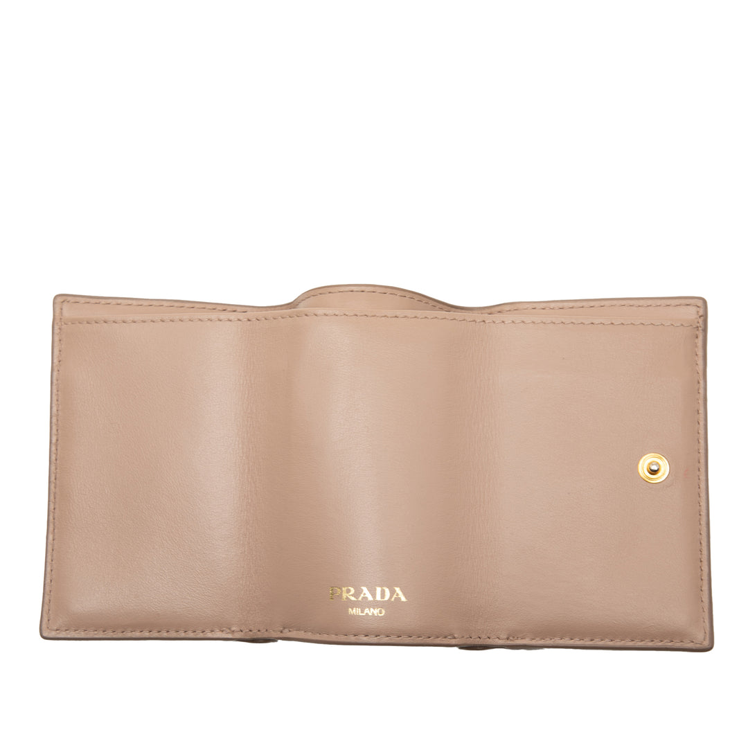 Prada Vitello Move Trifold Portefeuille