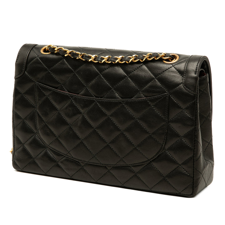 Chanel Édition limitée Paris CC Matelassé Double rabat Moyen Cuir d'agneau Noir – vue 2 – GABY PARIS
