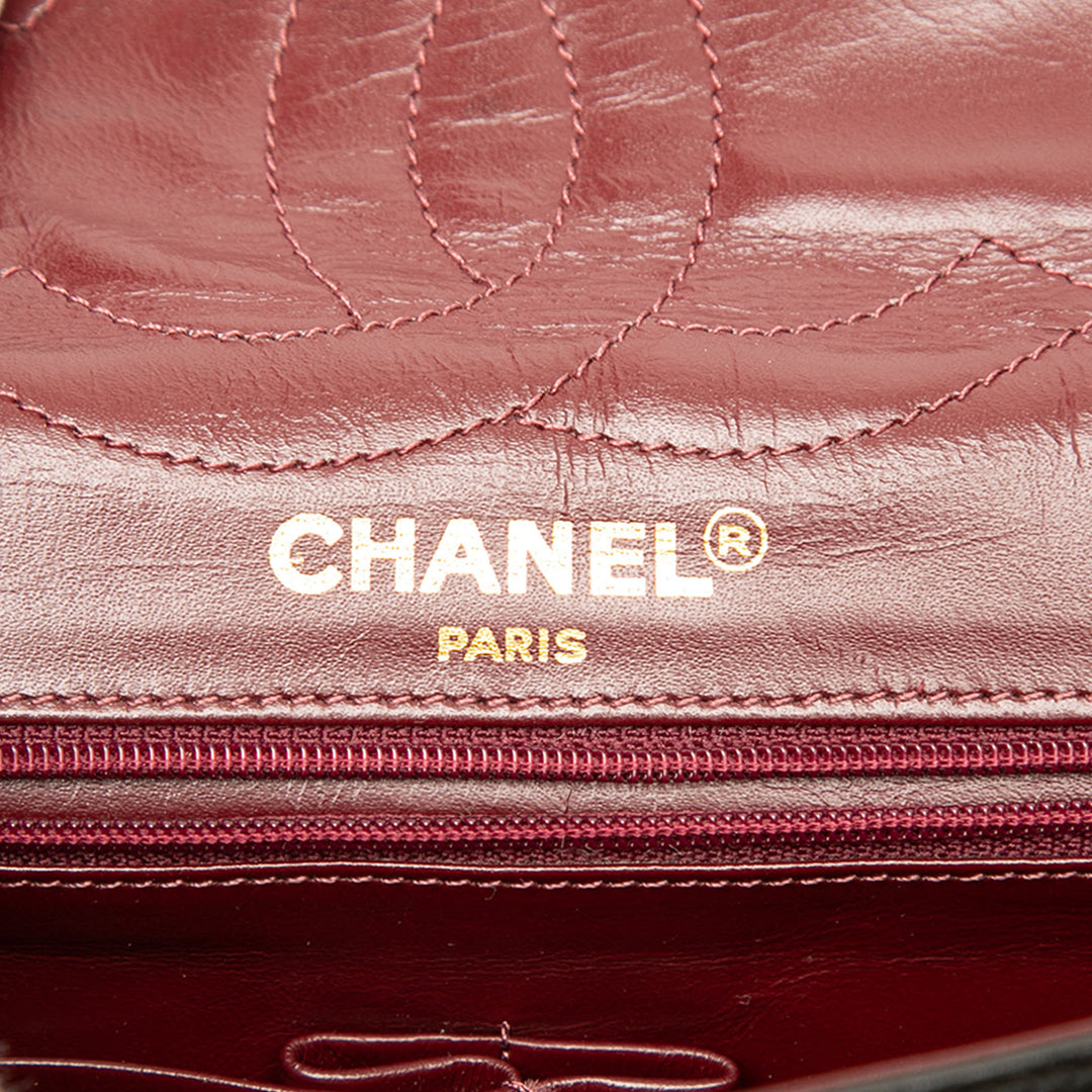 Chanel Édition limitée Paris CC Matelassé Double rabat Moyen Cuir d'agneau Noir – vue 5 – GABY PARIS