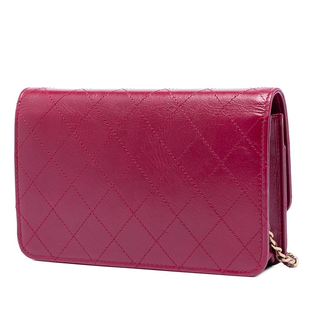 Chanel Surpiqué Cuir de chèvre Golden CC Wallet on Chain