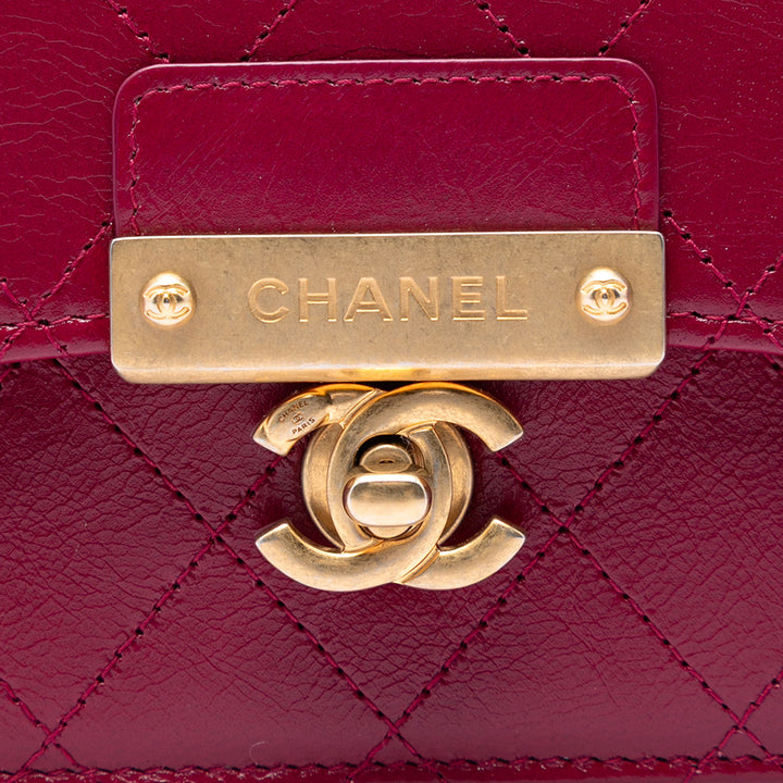 Chanel Surpiqué Cuir de chèvre Golden CC Wallet on Chain