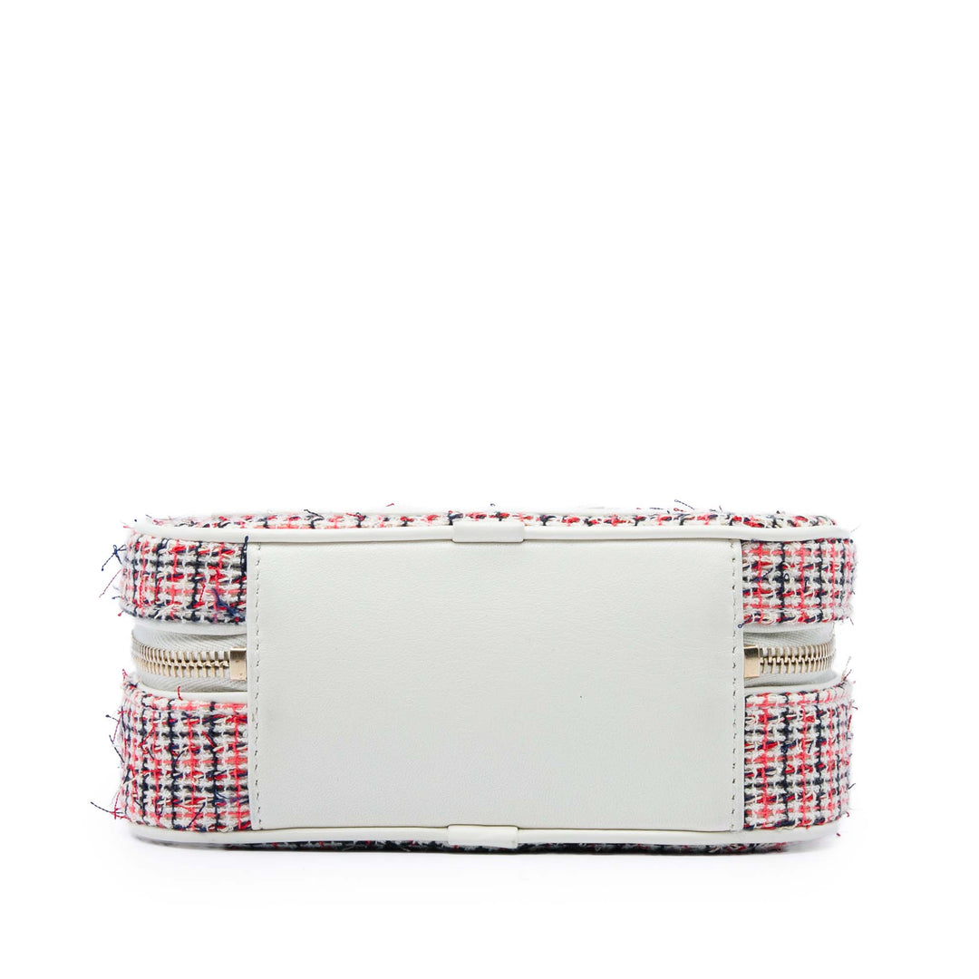 Chanel CC Mania Sac caméra Tweed Rouge – vue 3 – GABY PARIS