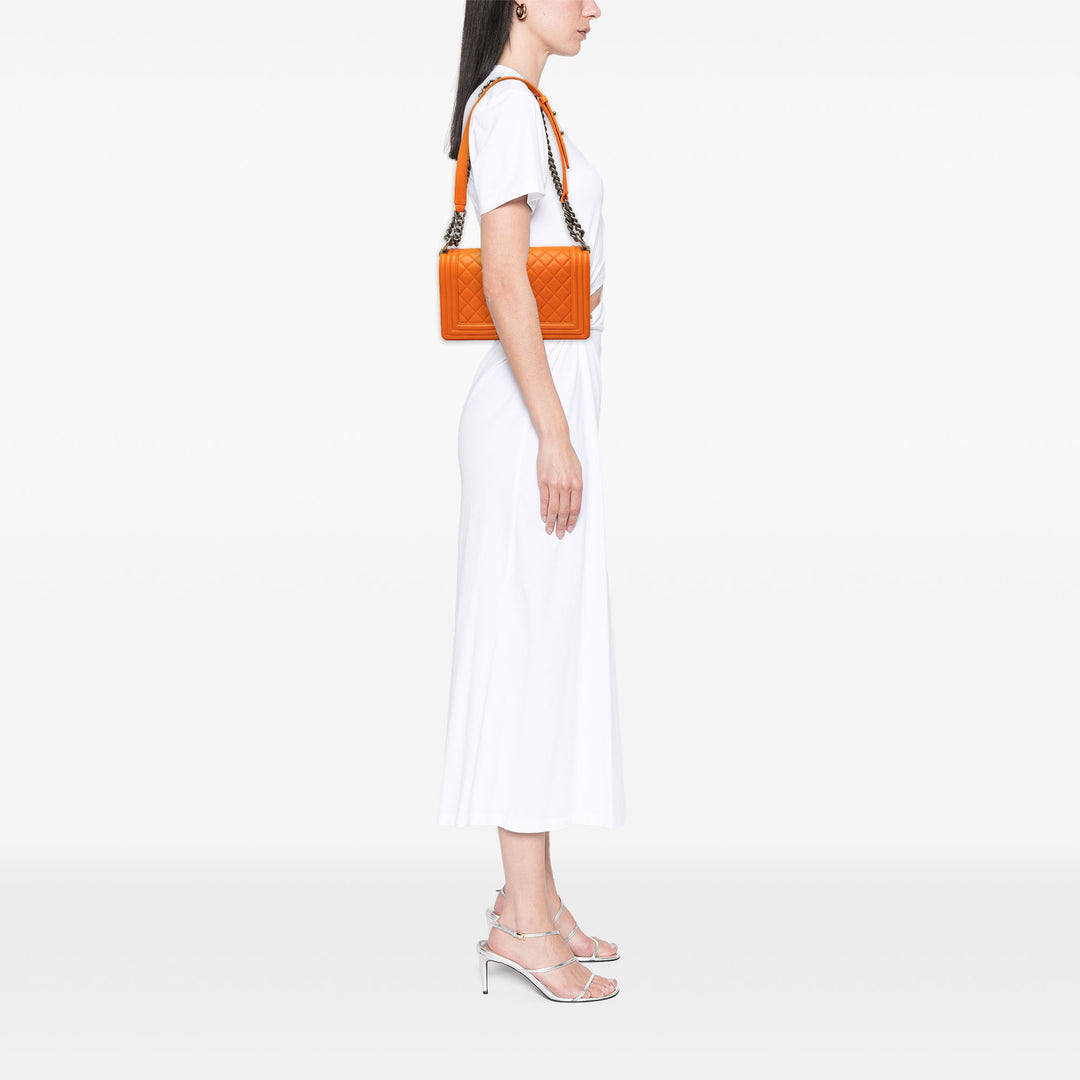 Chanel Sac bandoulière Matelassé Boy à rabat Moyen Cuir d'agneau Orange – vue 6 – GABY PARIS