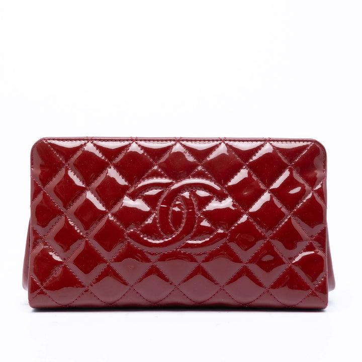 Chanel CC Matelassé Cuir verni Timeless Pochette
