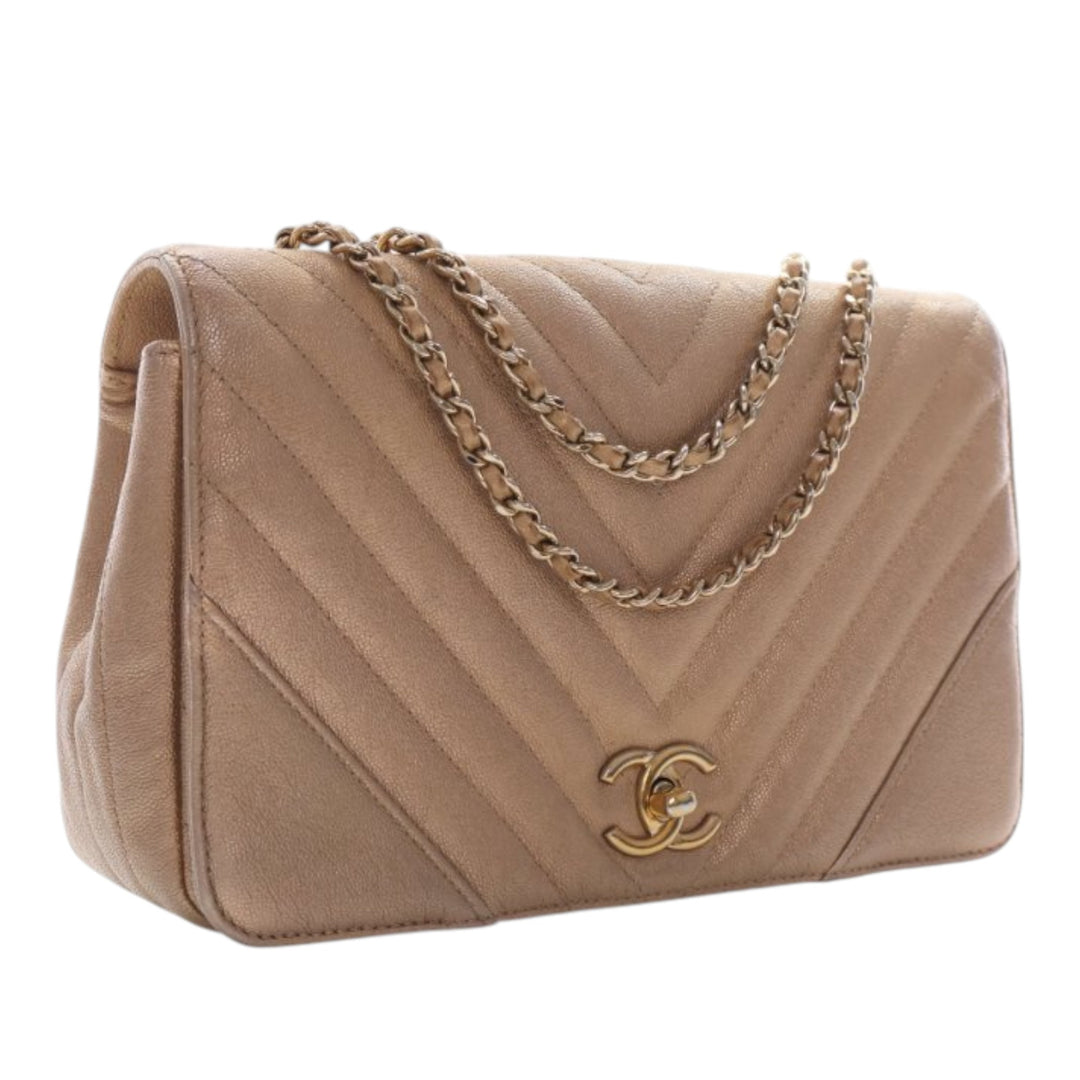 Chanel Chevron Irisé Statement à rabat Moyen Cuir caviar