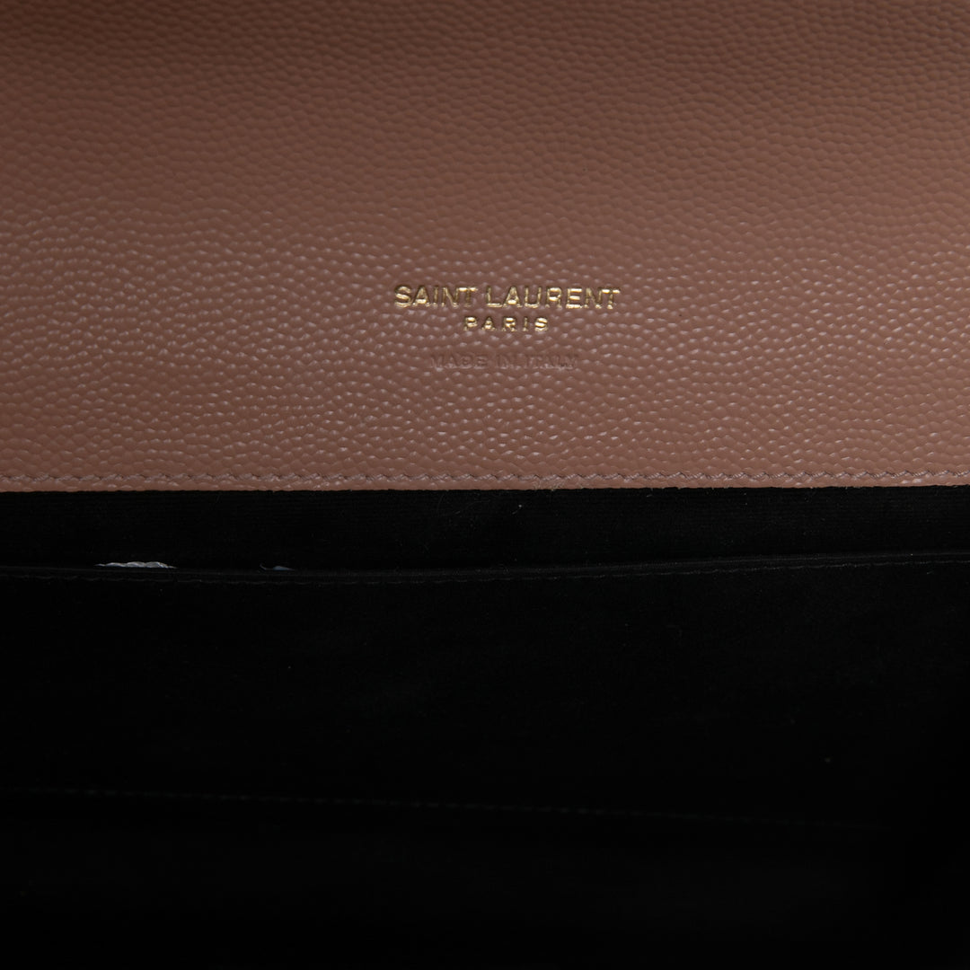 Saint Laurent Grain De Poudre Cassandre Matelasse à rabat Pochette Marron – vue 5 – GABY PARIS