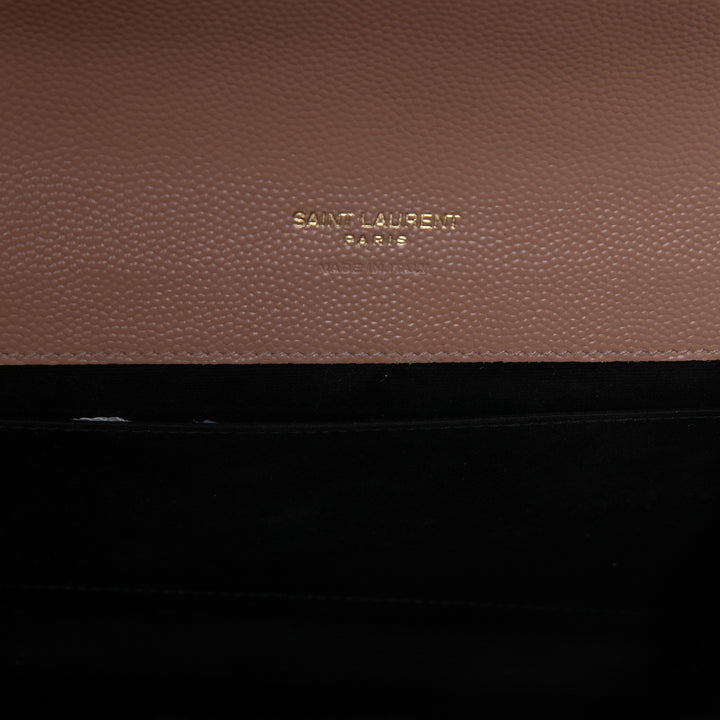 Saint Laurent Grain De Poudre Cassandre Matelasse à rabat Pochette Marron – vue 5 – GABY PARIS