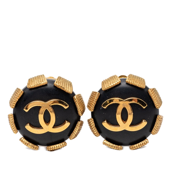 Chanel CC plaqué et Resin Rond À clip Boucles d'oreilles Métal