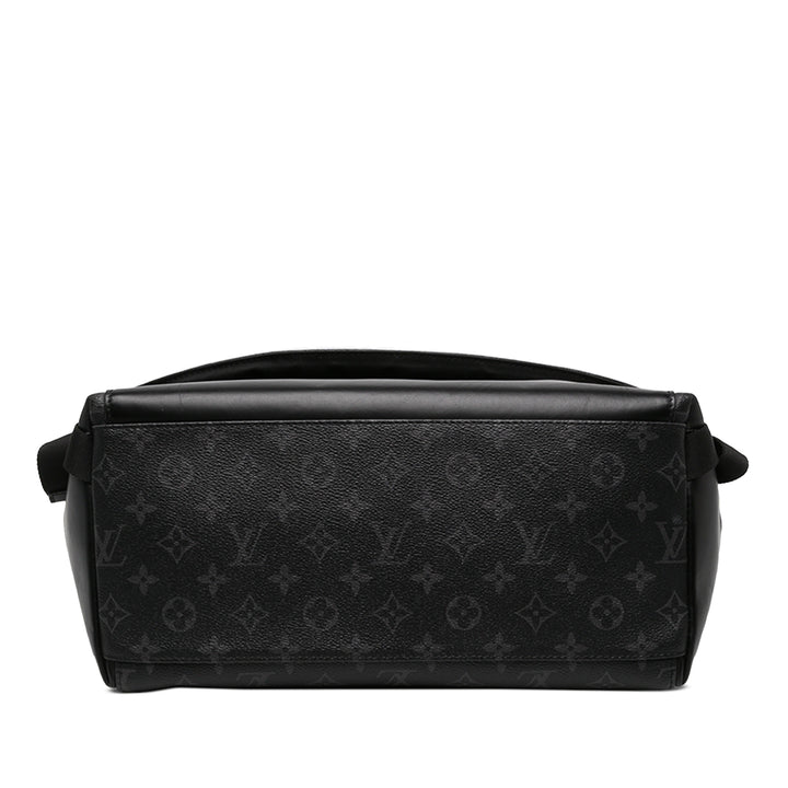 Louis Vuitton Sac bandoulière Voyager Monogram Eclipse MM Noir – vue 3 – GABY PARIS