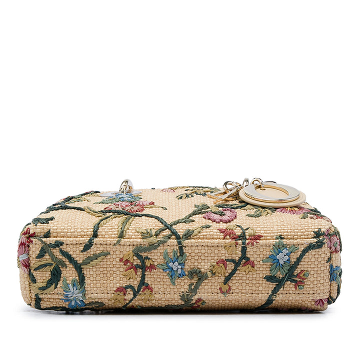 Dior Sac à main brodé Lady D Joy Micro Beige – vue 3 – GABY PARIS