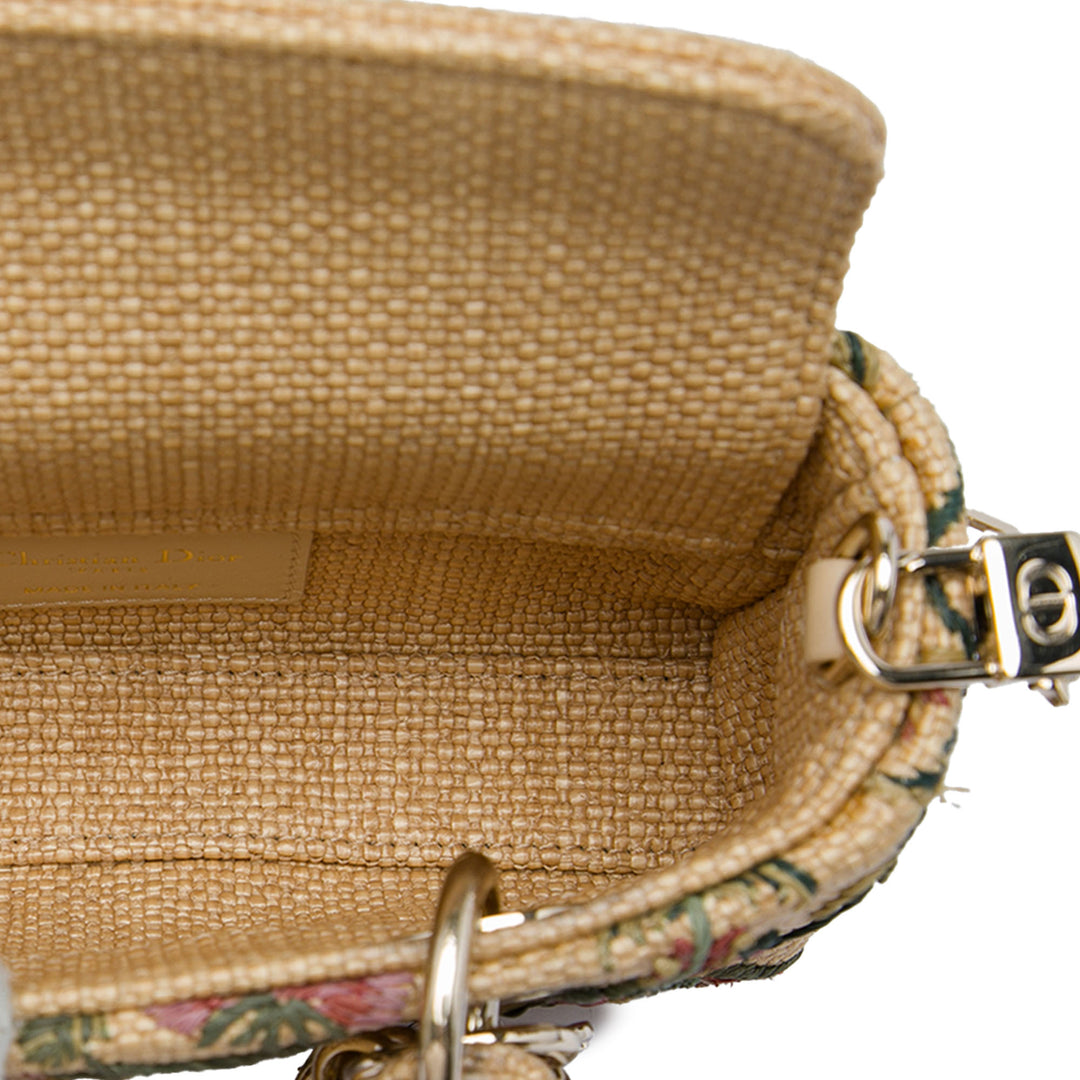 Dior Sac à main brodé Lady D Joy Micro Beige – vue 4 – GABY PARIS