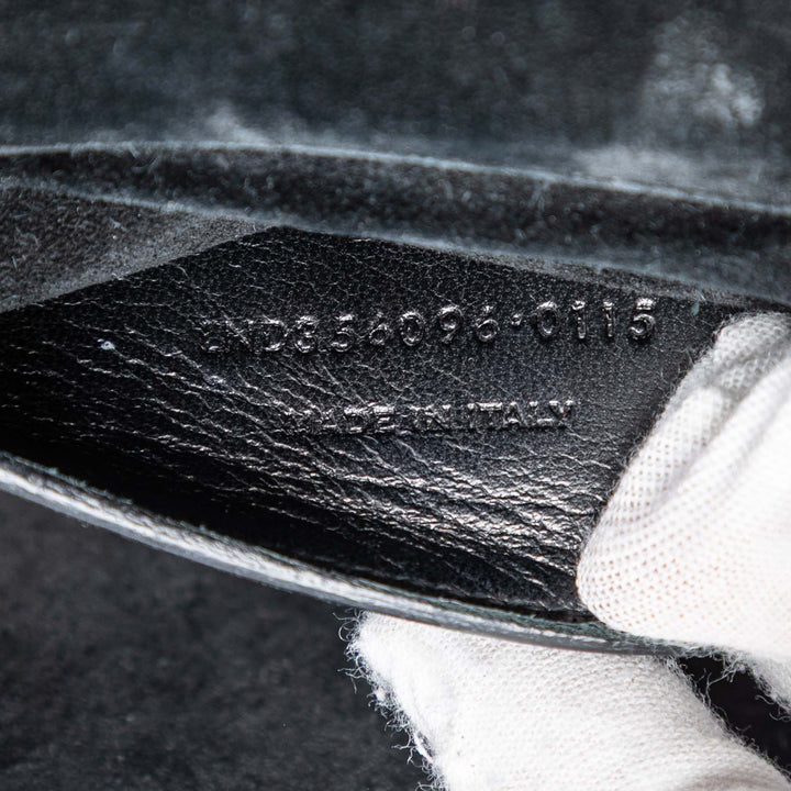 Saint Laurent Small Matelassé Cuir verni Monogram Kate Pompon Sac porté croisé