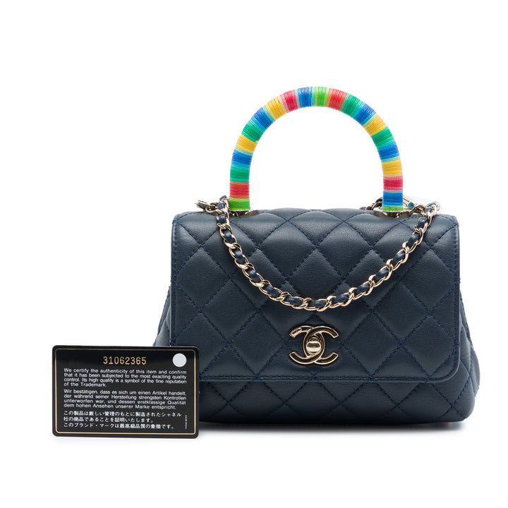 Chanel Sac à main Matelassé Rainbow Coco à Extra Mini Cuir d'agneau Bleu – vue 7 – GABY PARIS