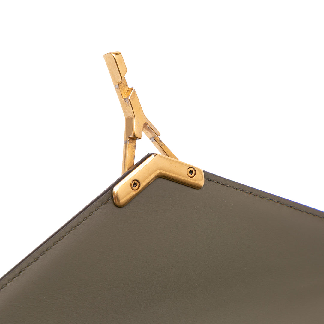 Saint Laurent Daim and Cuir de veau Monogram Cassandra Clasp Bag Marron – GABY PARIS Authentique