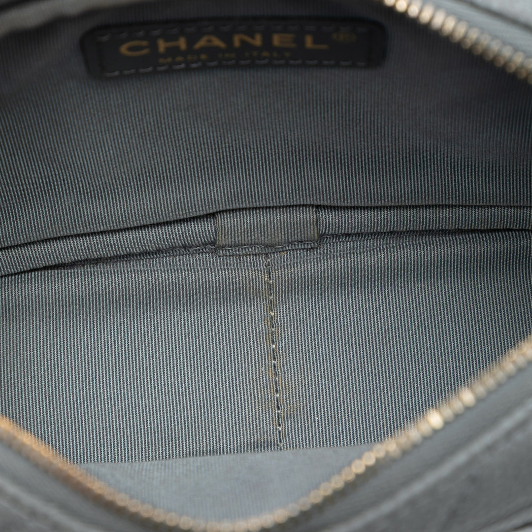 Chanel Mini Matelassé Caviar Coco Pompon Camera Étui