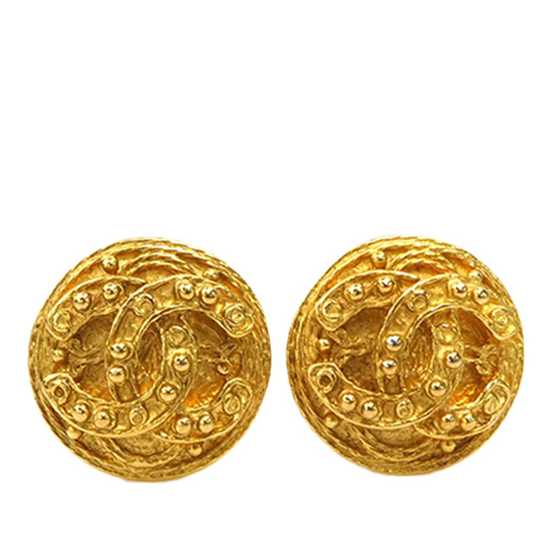 Chanel CC plaqué Rond À clip Boucles d'oreilles Doré – vue principale – GABY PARIS