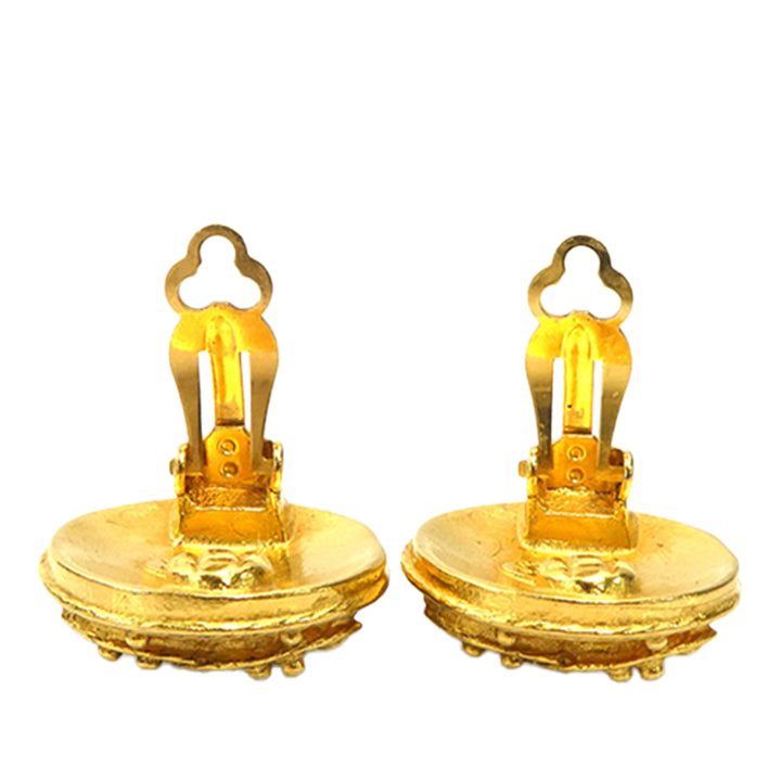 Chanel CC plaqué Rond À clip Boucles d'oreilles Doré – vue 3 – GABY PARIS