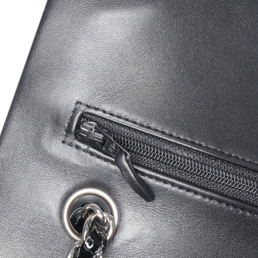Medium Classic Patent Double Flap Black - Gaby Paris