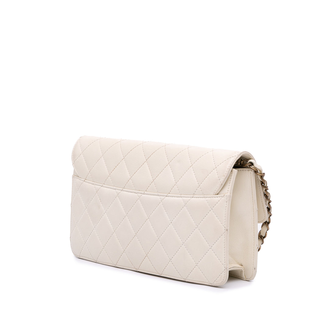 Medium Sheepskin Beauty Lock Flap White - Gaby Paris