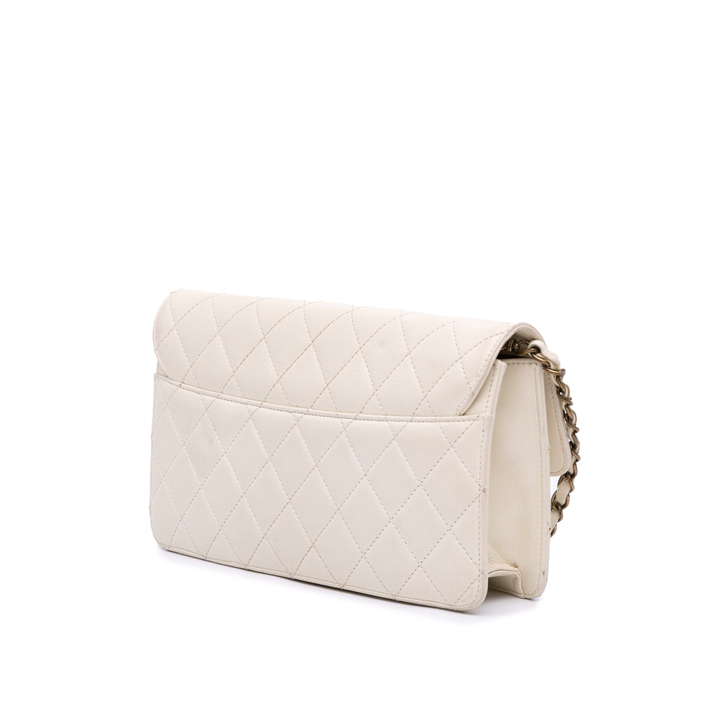 Medium Sheepskin Beauty Lock Flap White - Gaby Paris