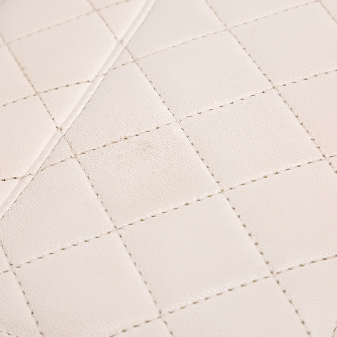 Medium Sheepskin Beauty Lock Flap White - Gaby Paris