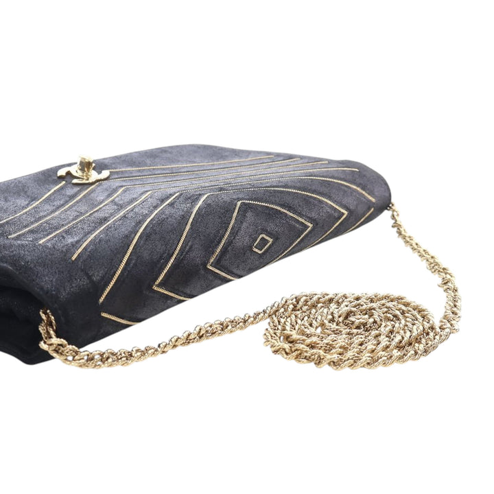 Chanel Chevron Nubuck Micro Chain Embellished Flap Noir – GABY PARIS Authentique
