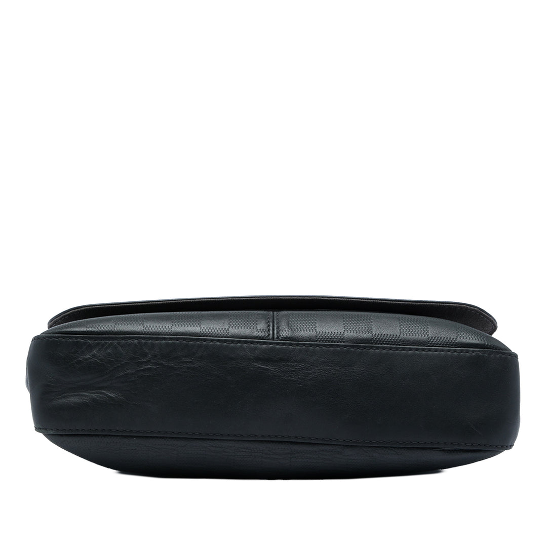 Louis Vuitton District PM Damier Infini Noir