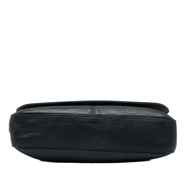 Louis Vuitton District PM Damier Infini Noir