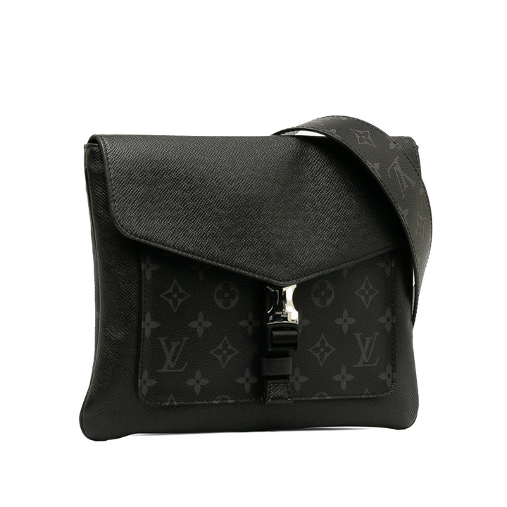 Taigarama Outdoor Flap Messenger Black - Gaby Paris