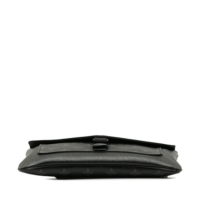 Taigarama Outdoor Flap Messenger Black - Gaby Paris