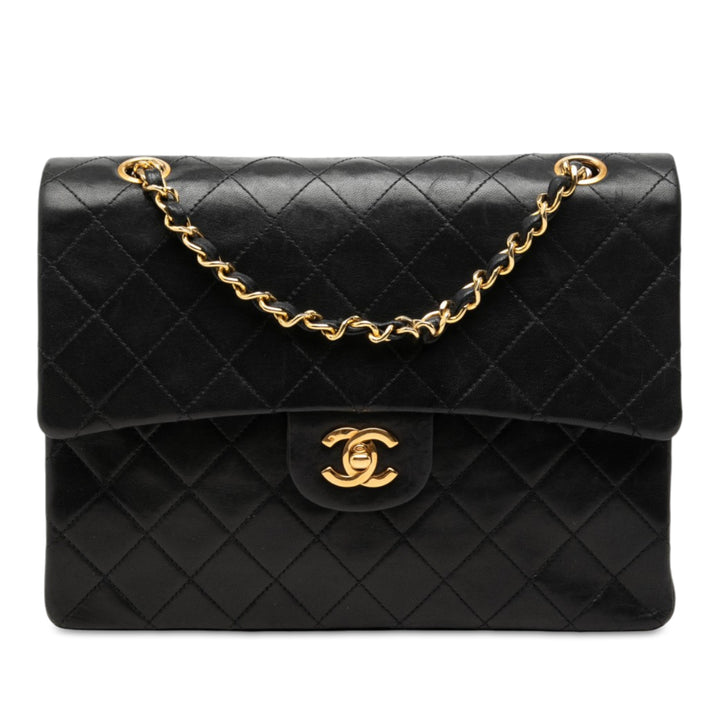 Chanel Tall Classic Double rabat Moyen Cuir d'agneau Noir – vue principale – GABY PARIS