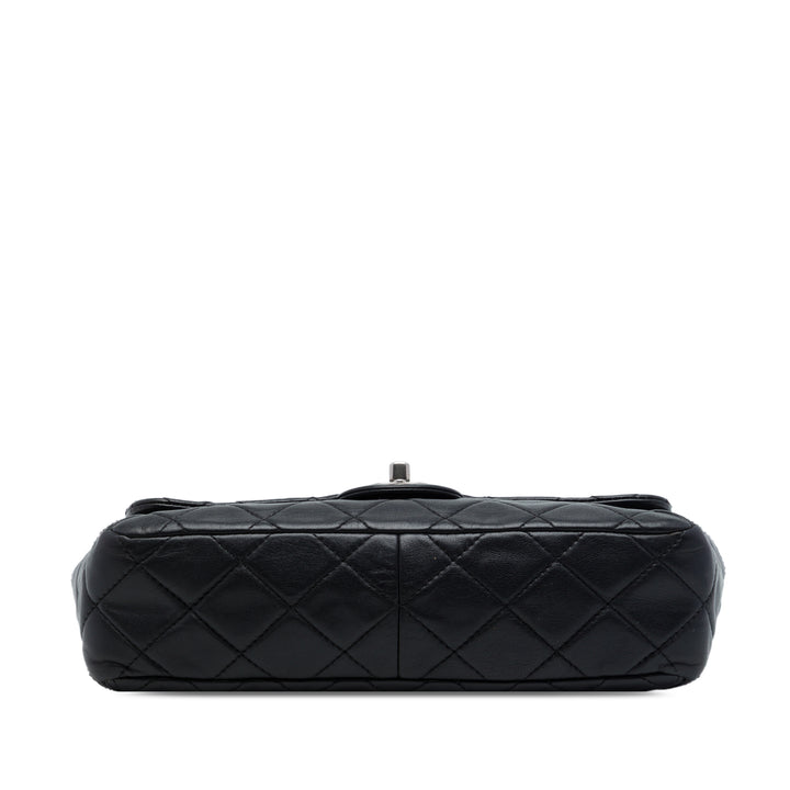 Chanel Matelassé Around Poches à rabat Moyen Cuir d'agneau Noir