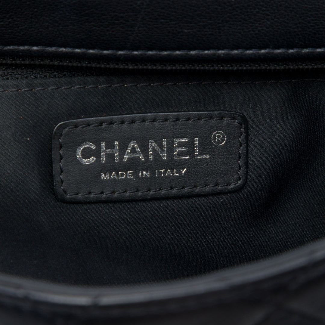 Chanel Matelassé Around Poches à rabat Moyen Cuir d'agneau Noir