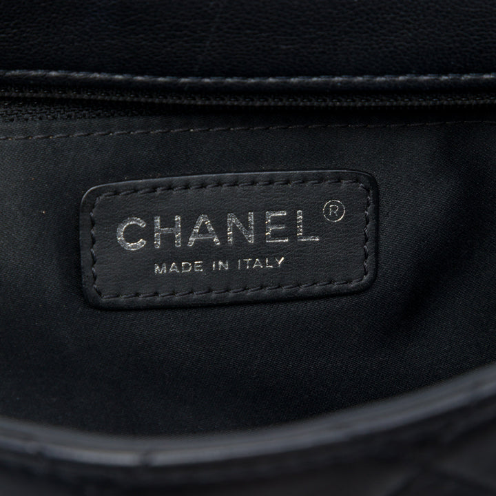 Chanel Matelassé Around Poches à rabat Moyen Cuir d'agneau Noir
