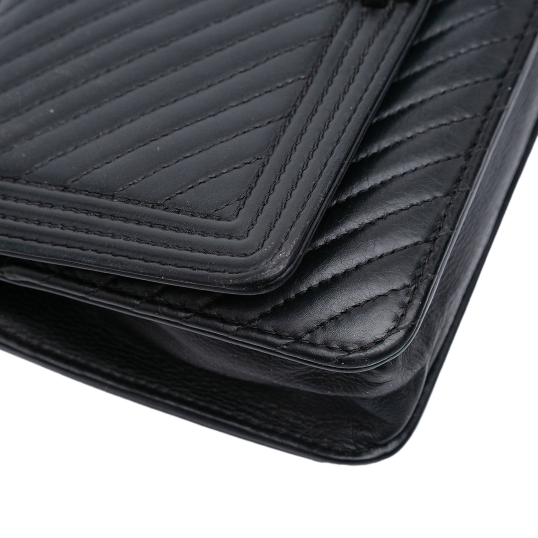 Chanel Chevron Cuir d’agneau Boy Wallet on Chain