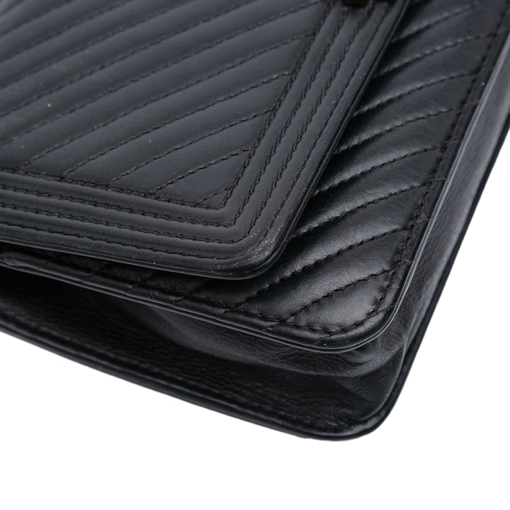 Chanel Chevron Cuir d’agneau Boy Wallet on Chain