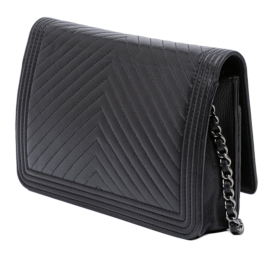 Chanel Chevron Cuir d’agneau Boy Wallet on Chain