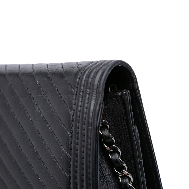 Chanel Chevron Cuir d’agneau Boy Wallet on Chain