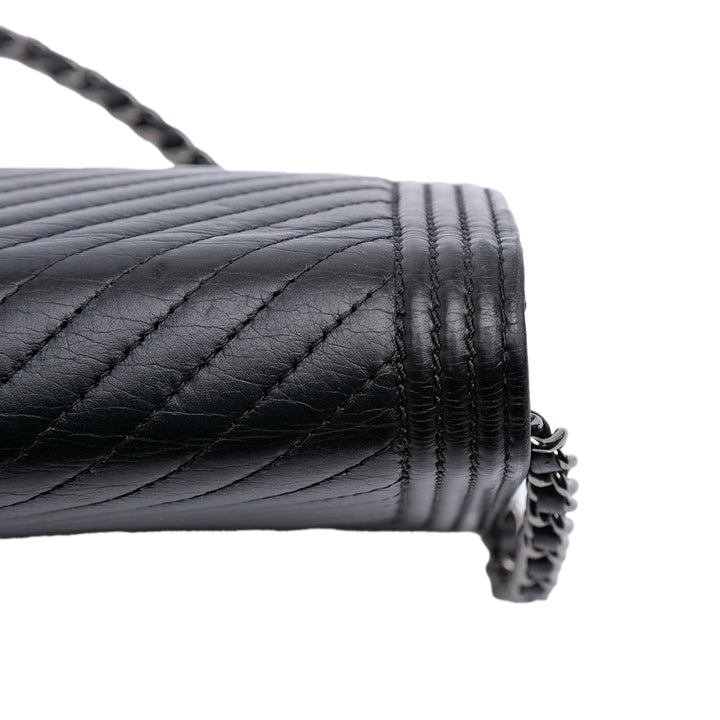 Chanel Chevron Cuir d’agneau Boy Wallet on Chain