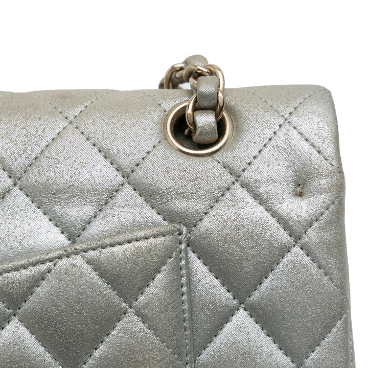 Chanel Medium Classic Iridescent Cuir de veau Double rabat Argenté