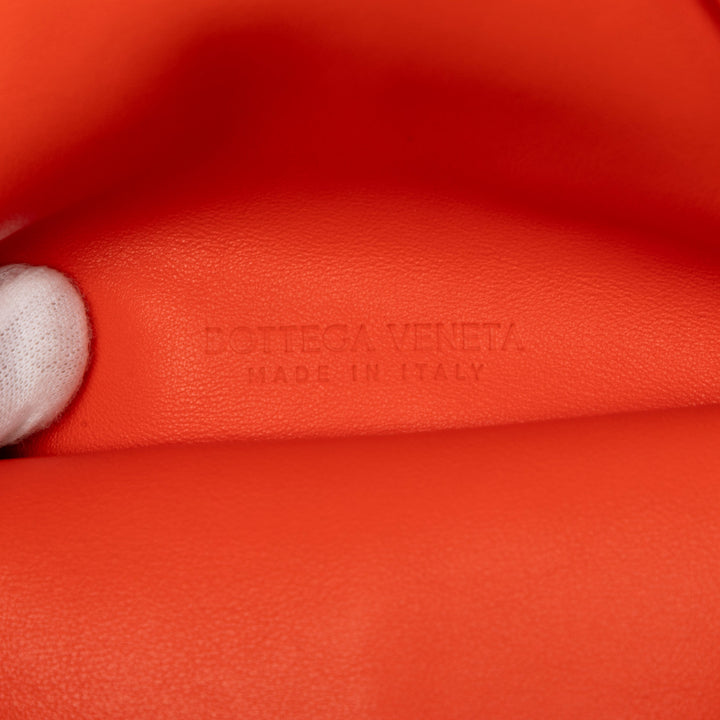 Bottega Veneta Pochette Trine Fold Over Cuir d'agneau Orange – vue 5 – GABY PARIS