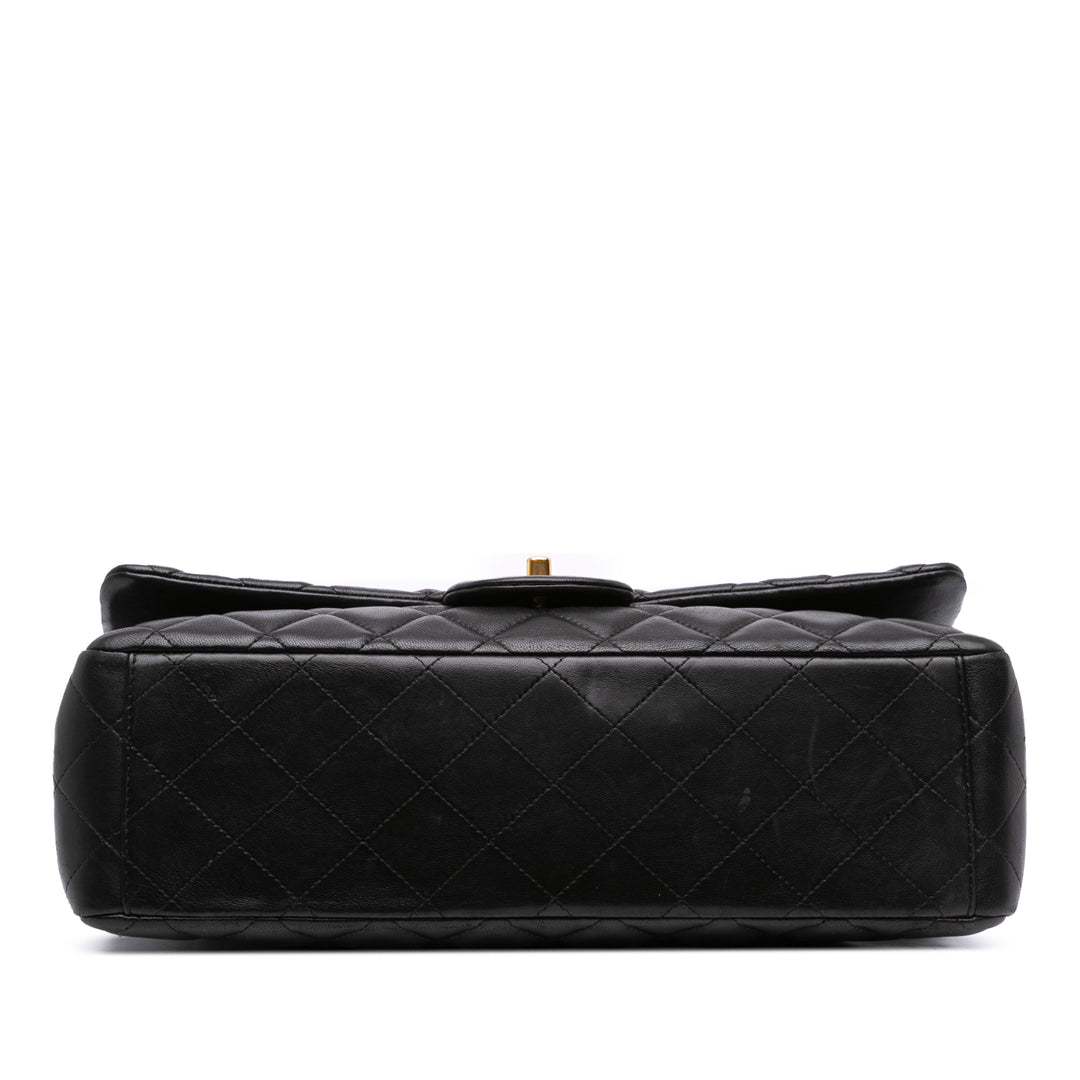 Chanel Maxi Classic Cuir d’agneau Double rabat Noir
