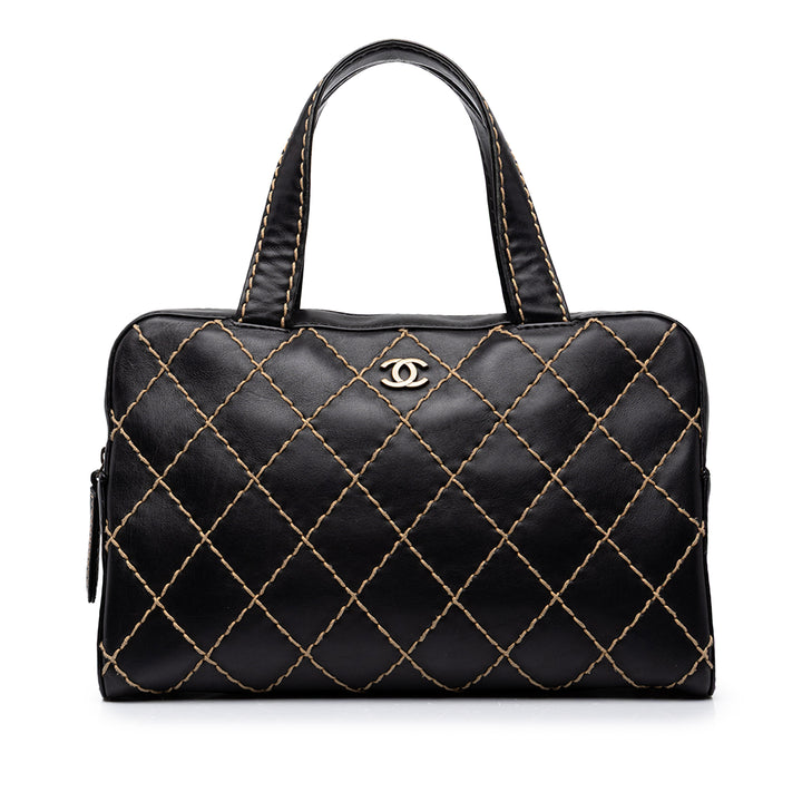 Chanel Sac à main CC Wild Stitch Cuir de veau Noir – vue principale – GABY PARIS