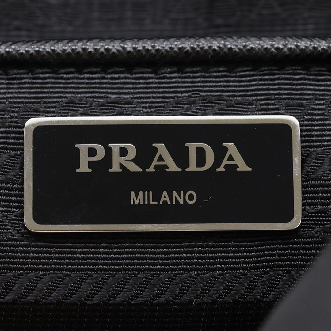 Prada Saffiano à finitions Re Nylon Zip Double Buckle Messenger Sac