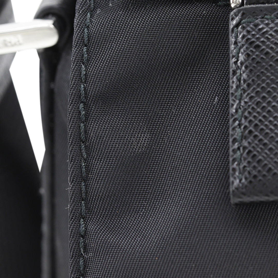 Prada Saffiano à finitions Re Nylon Zip Double Buckle Messenger Sac