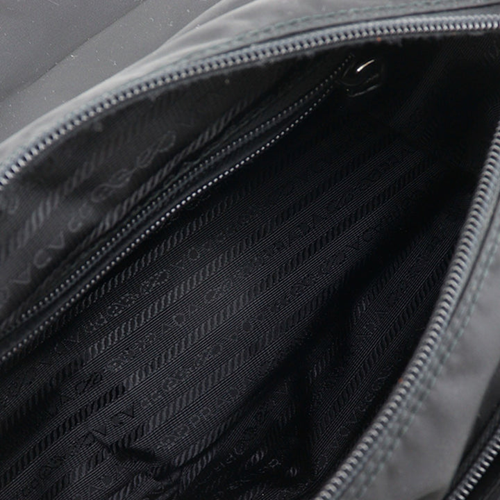 Prada Saffiano à finitions Re Nylon Zip Double Buckle Messenger Sac
