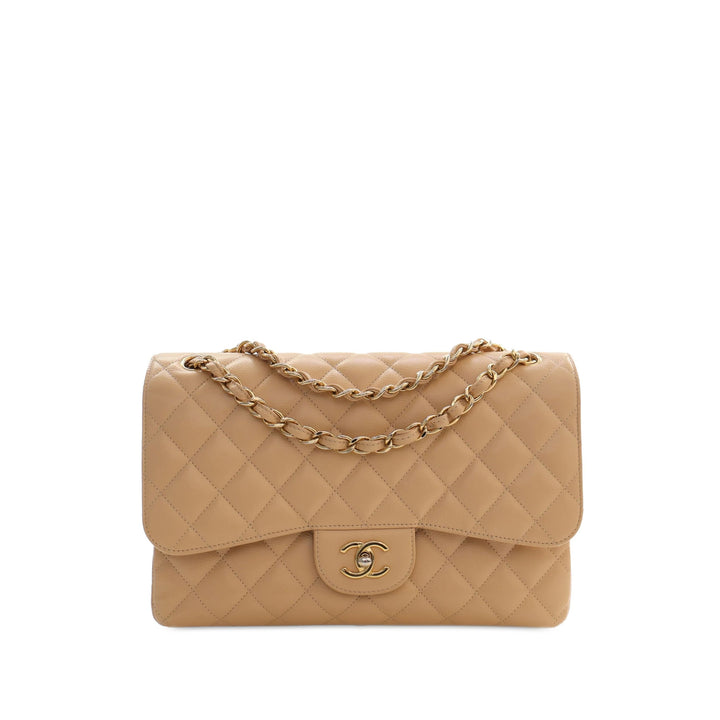 Chanel Classic Double rabat Jumbo Cuir caviar Beige – vue principale – GABY PARIS